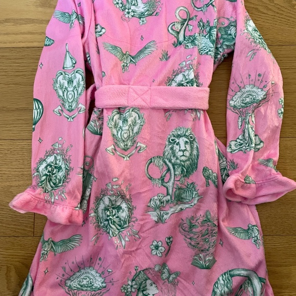 Girls Wicked Robe - Picture 3 of 3